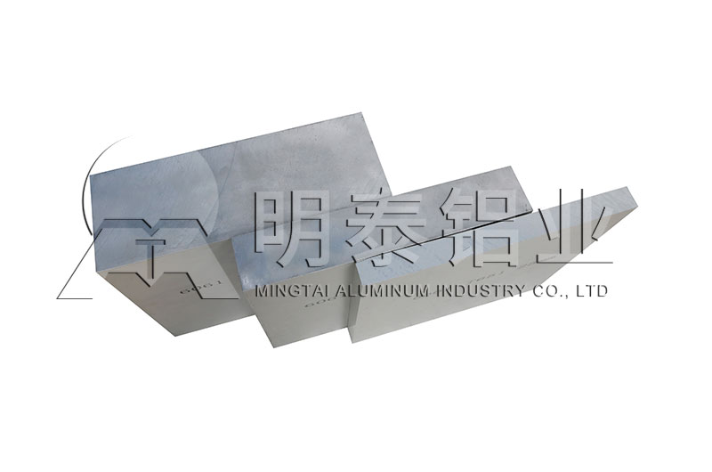 鋁板廠家_標(biāo)牌用3003/3004鋁板市場(chǎng)價(jià)格多少